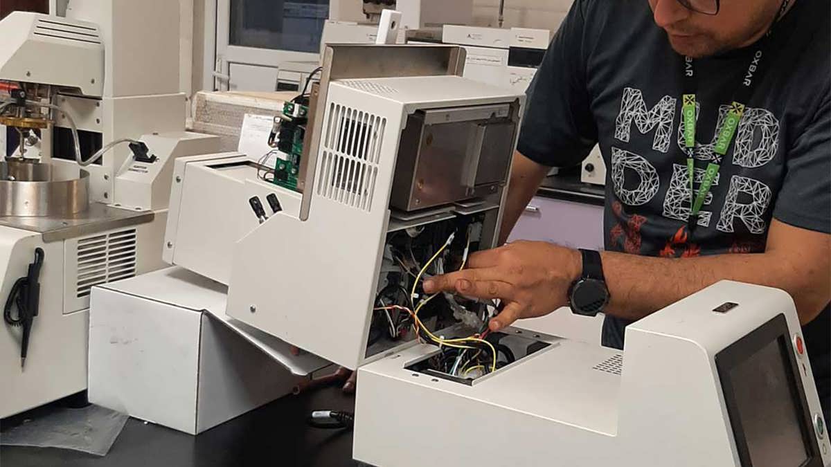 تعمیر و سرویس دوره ای دستگاه نقطه اشتعال باز برند KOEHLER